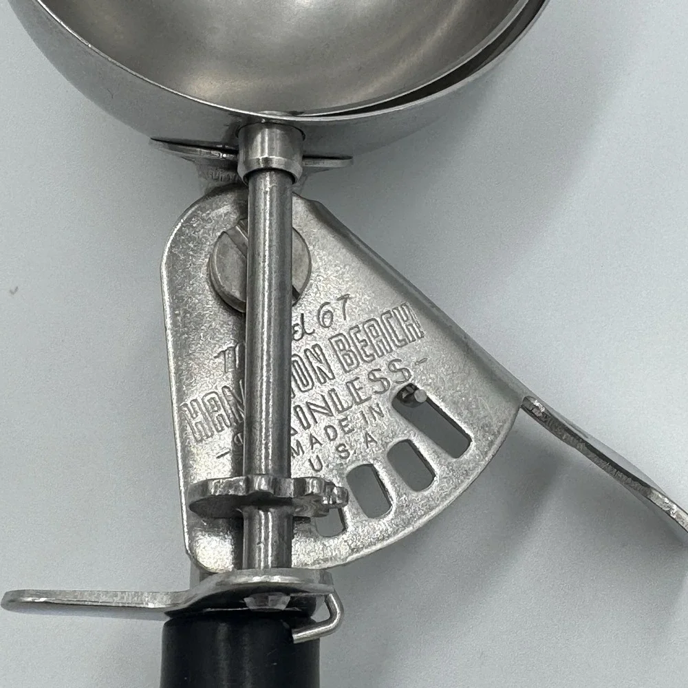 Vintage HAMILTON BEACH MODEL #67 Ice Cream Scoop Black Stainless Made In USA